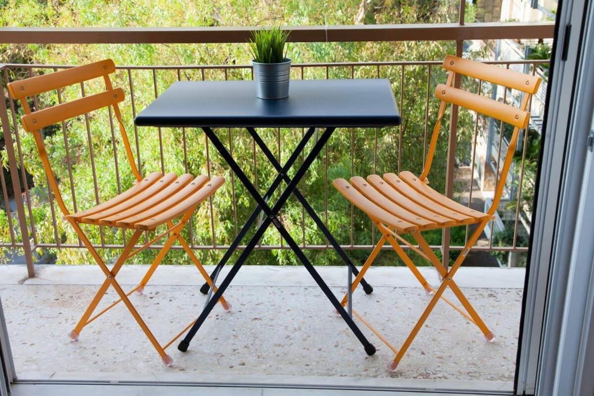 Fully Renovated, Modern Beauty In Central Athens! Bagian luar foto