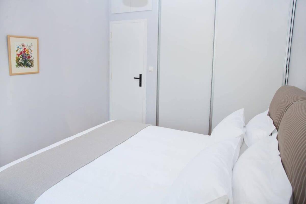 Fully Renovated, Modern Beauty In Central Athens! Bagian luar foto