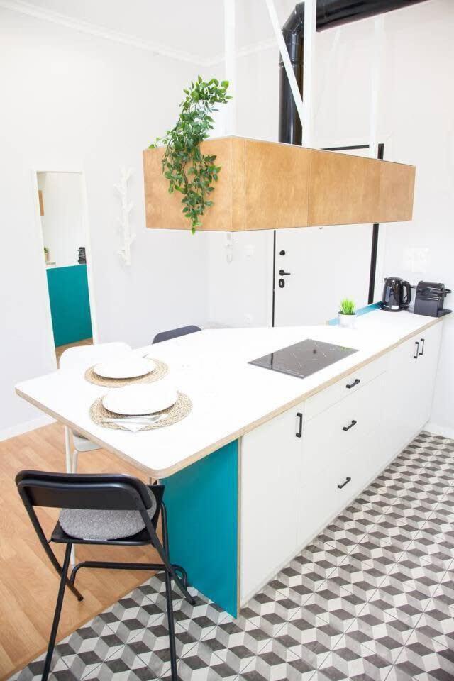 Fully Renovated, Modern Beauty In Central Athens! Bagian luar foto