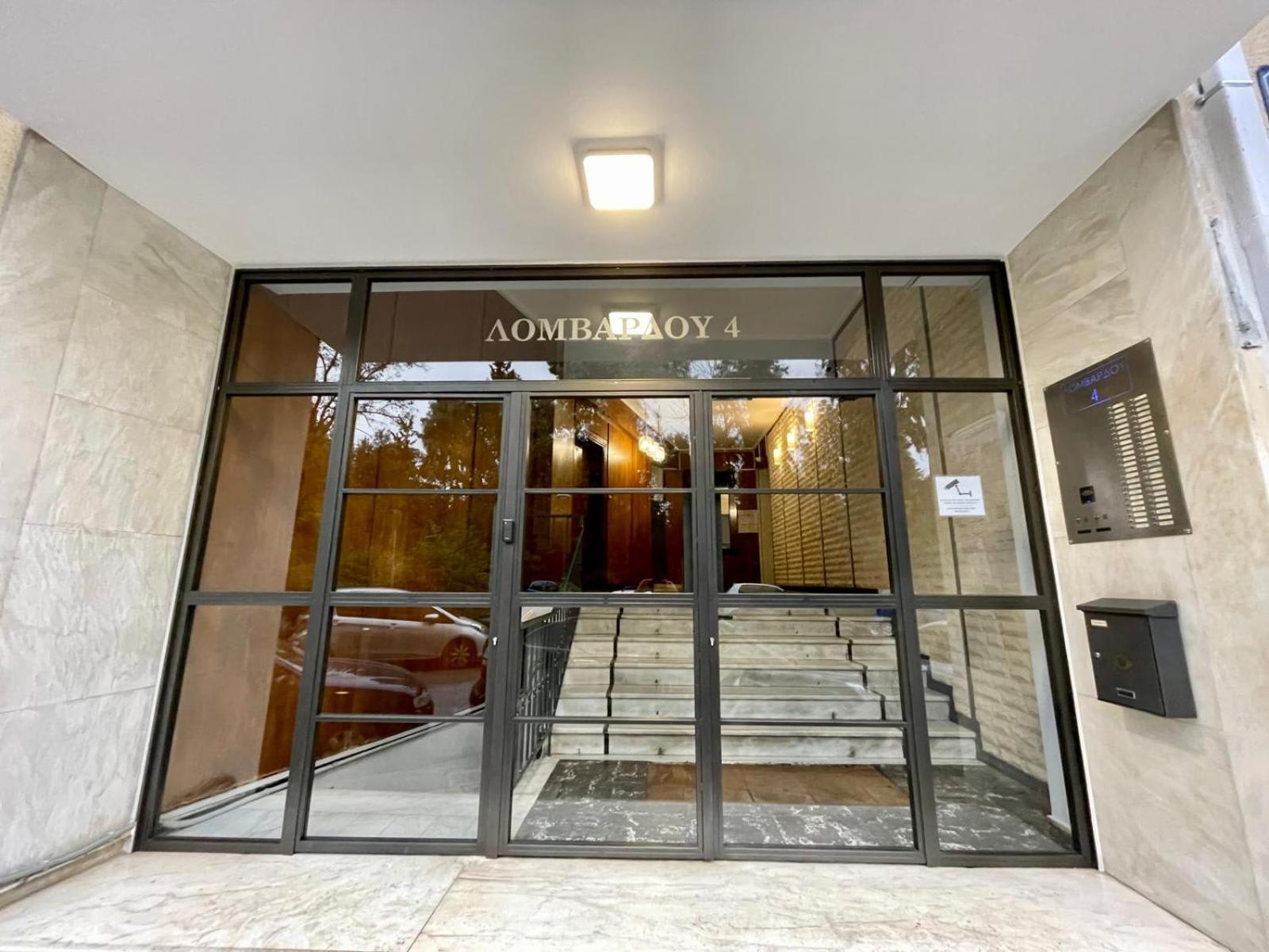 Fully Renovated, Modern Beauty In Central Athens! Bagian luar foto